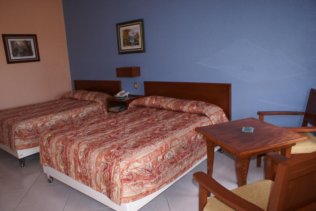 מטמורוס Hotel De Mexico חדר תמונה