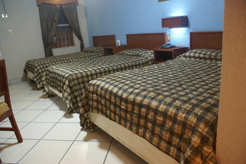 מטמורוס Hotel De Mexico חדר תמונה